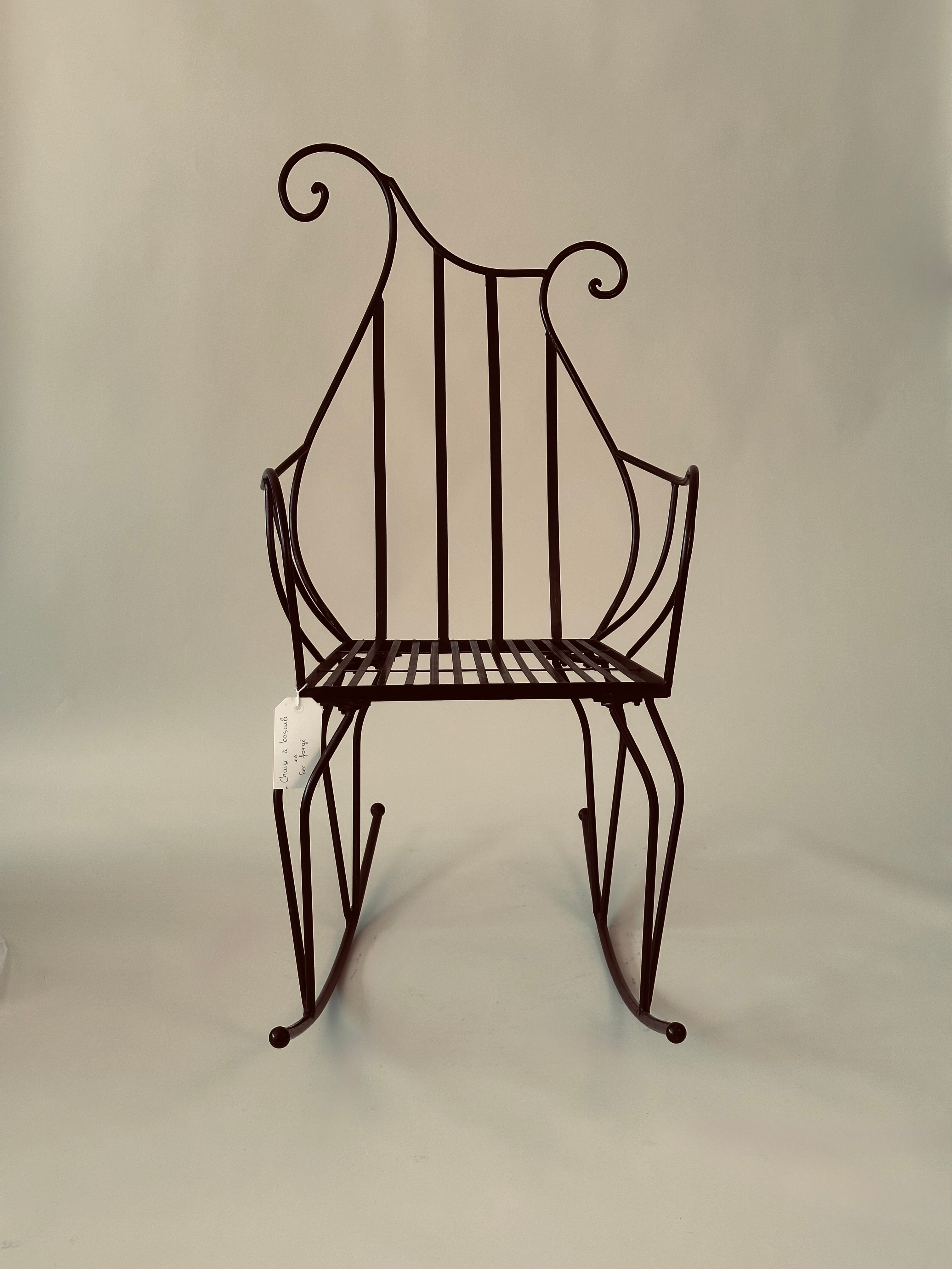 Chaise à bascule vintage en fer forgé artisanal