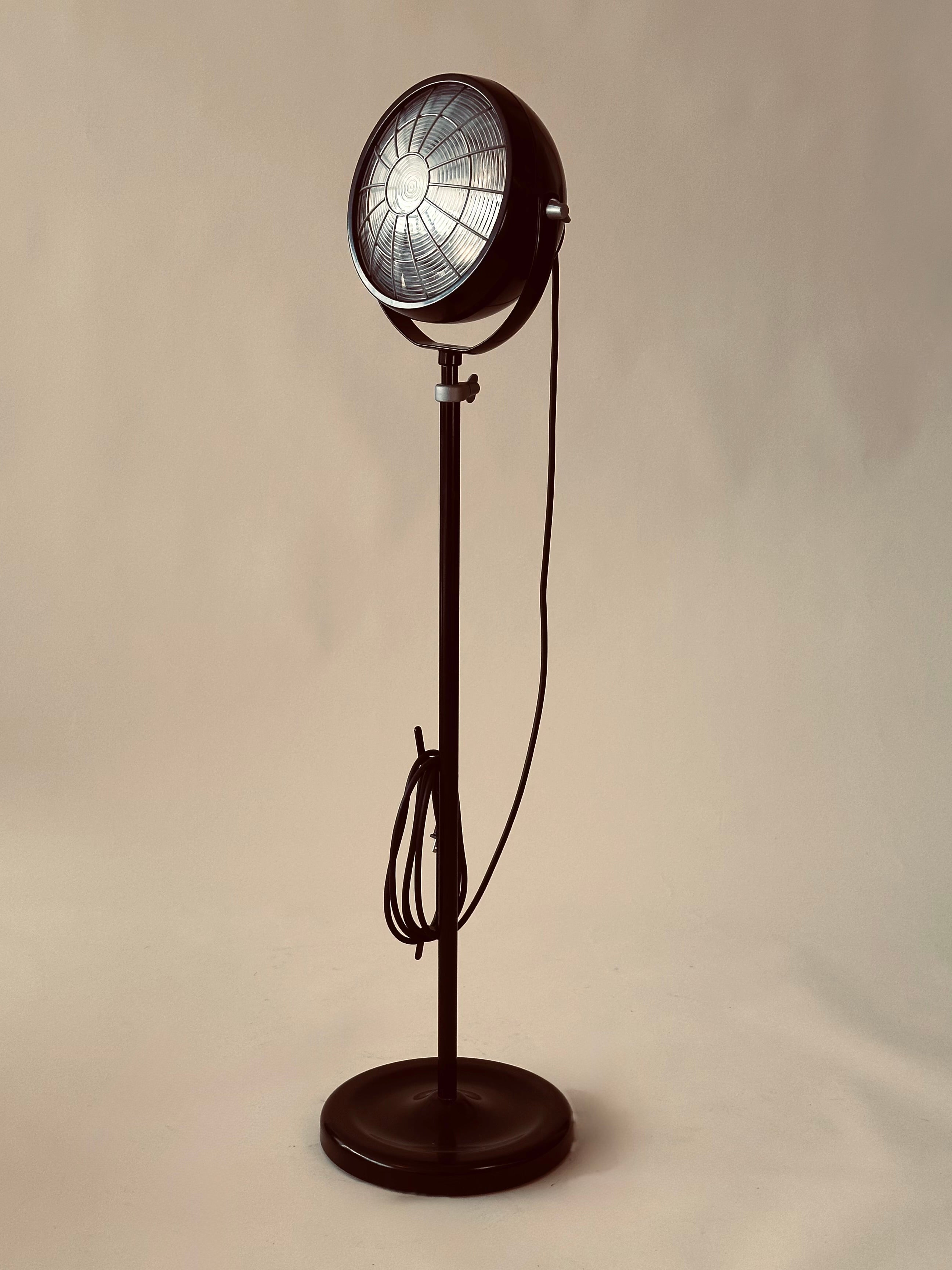 Lampe sur pied "Svartnora" par Ola Wihlborg pour Ikea