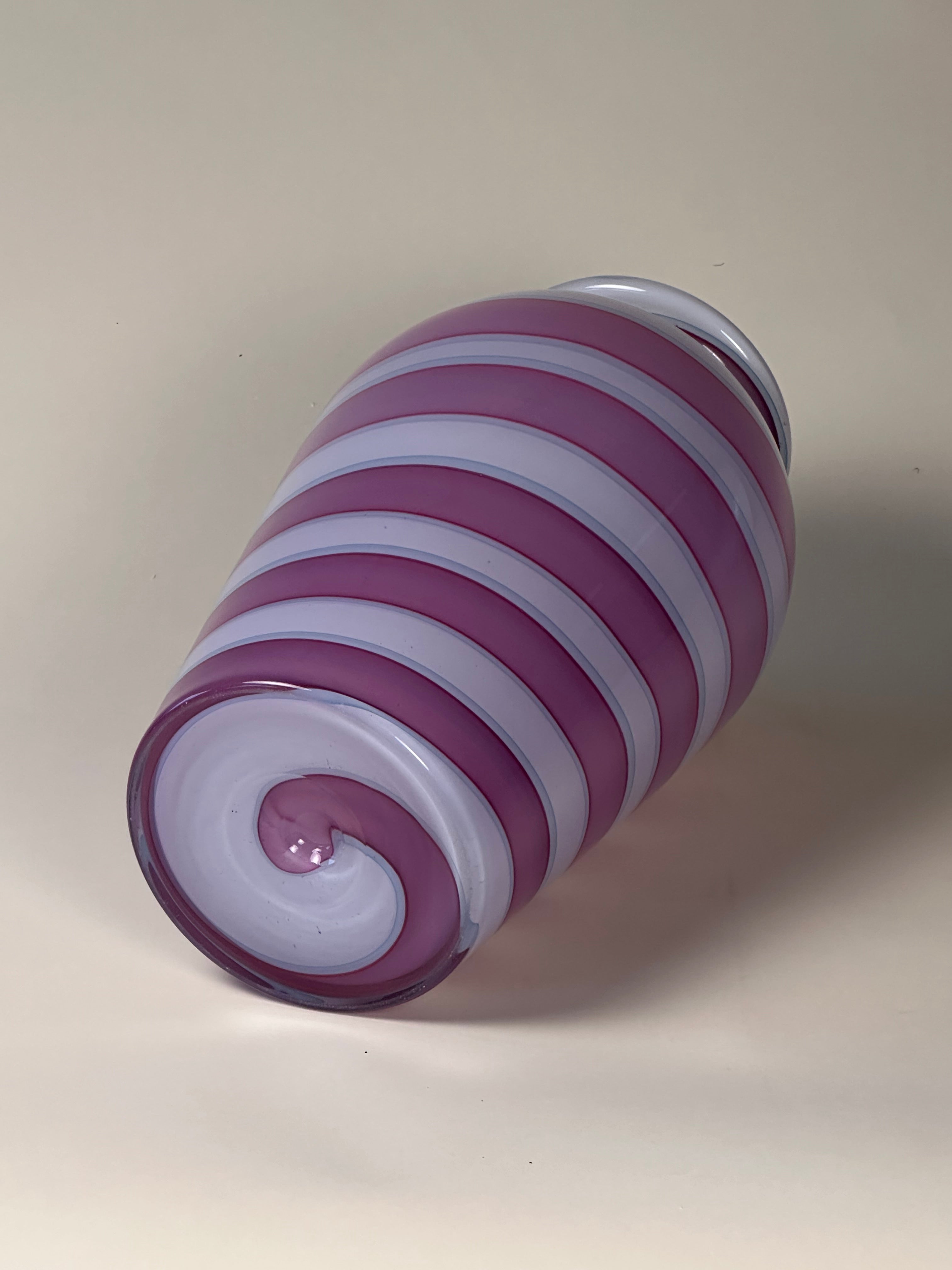 Vase à fleurs fait de verre de Murano