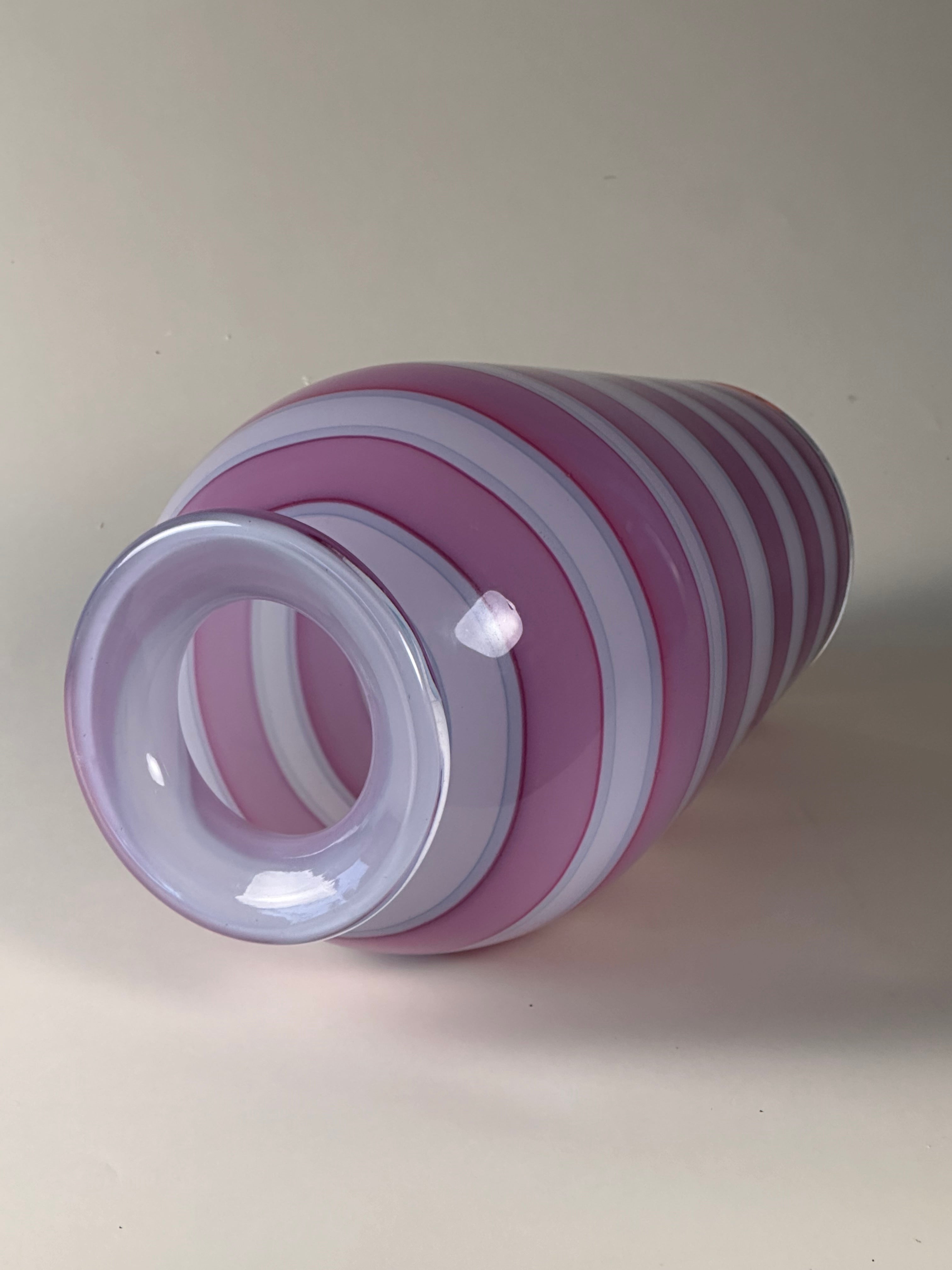 Vase à fleurs fait de verre de Murano