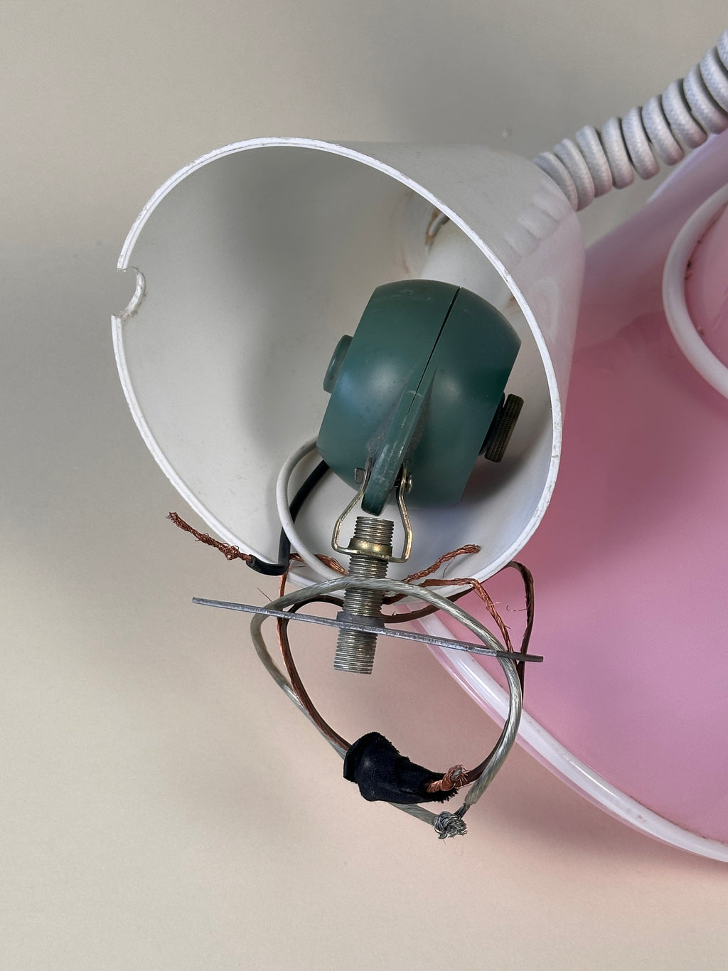 Lampe de suspension en forme de chapeau en verre de Murano fait en Italie
