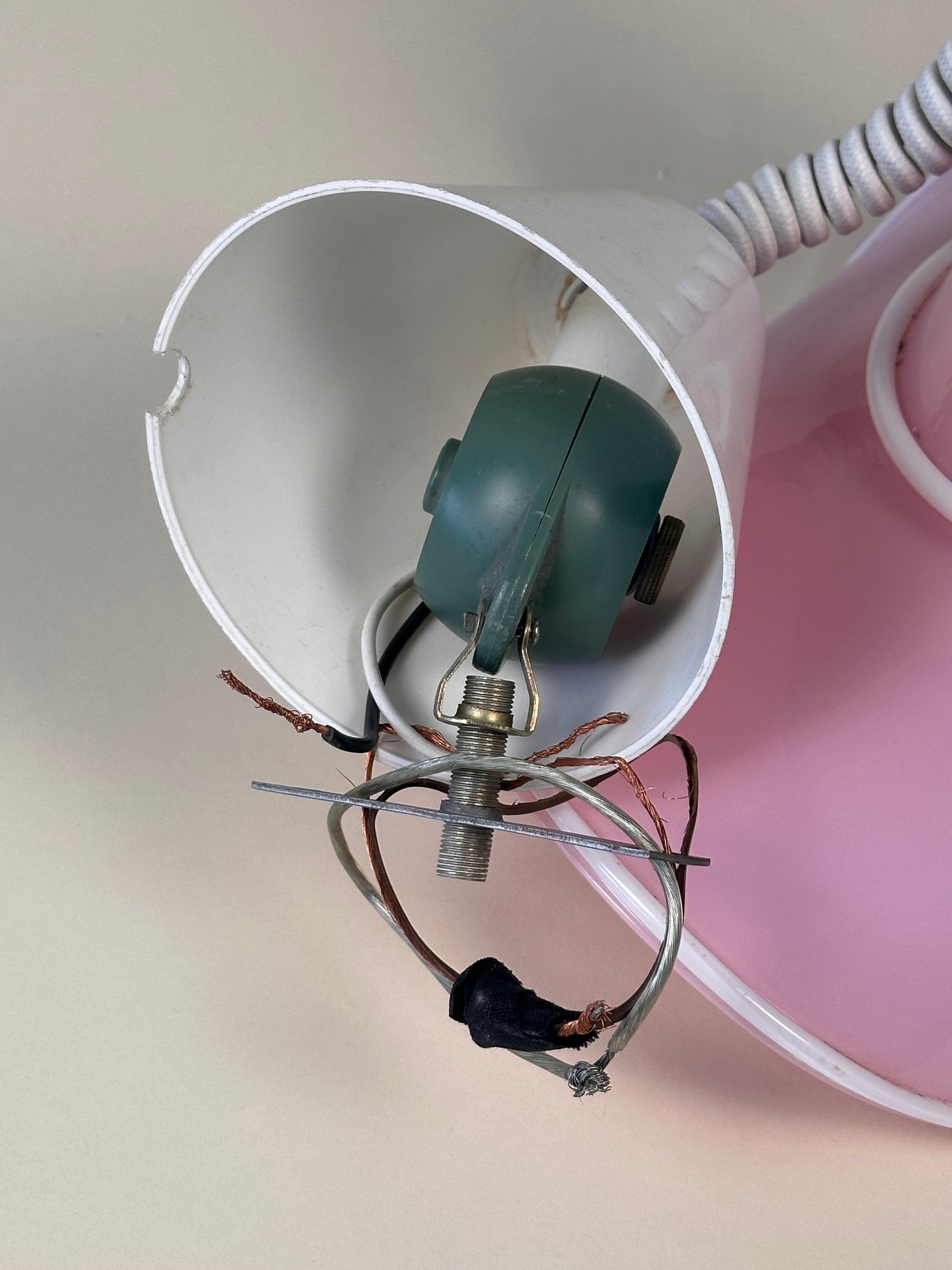 Lampe de suspension en forme de chapeau en verre de Murano fait en Italie
