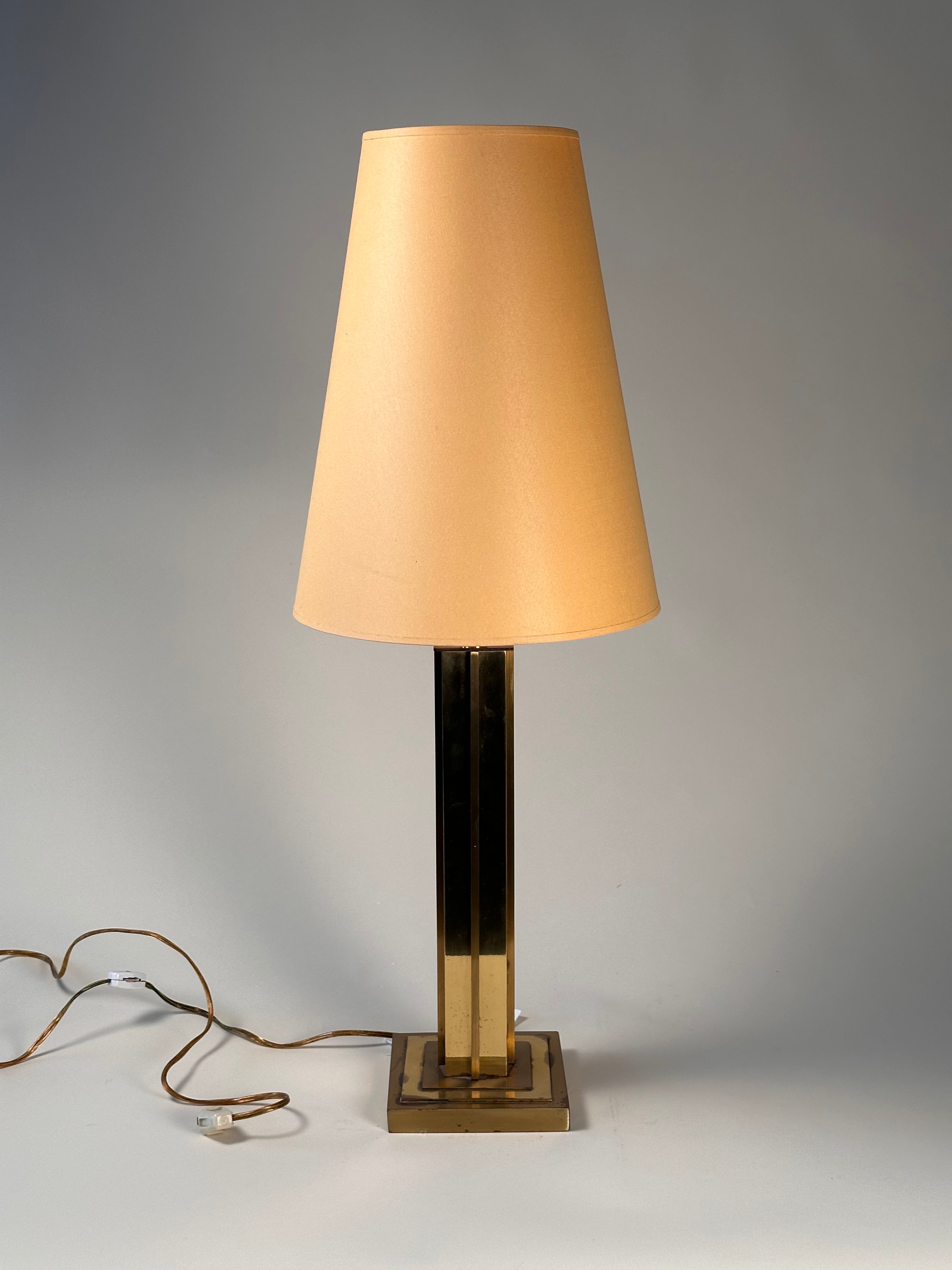 Lampe de table en brass