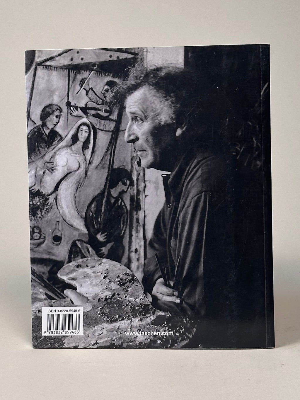 Livre sur la vie et l’œuvre du peintre Marc Chagall par Taschen, 2008