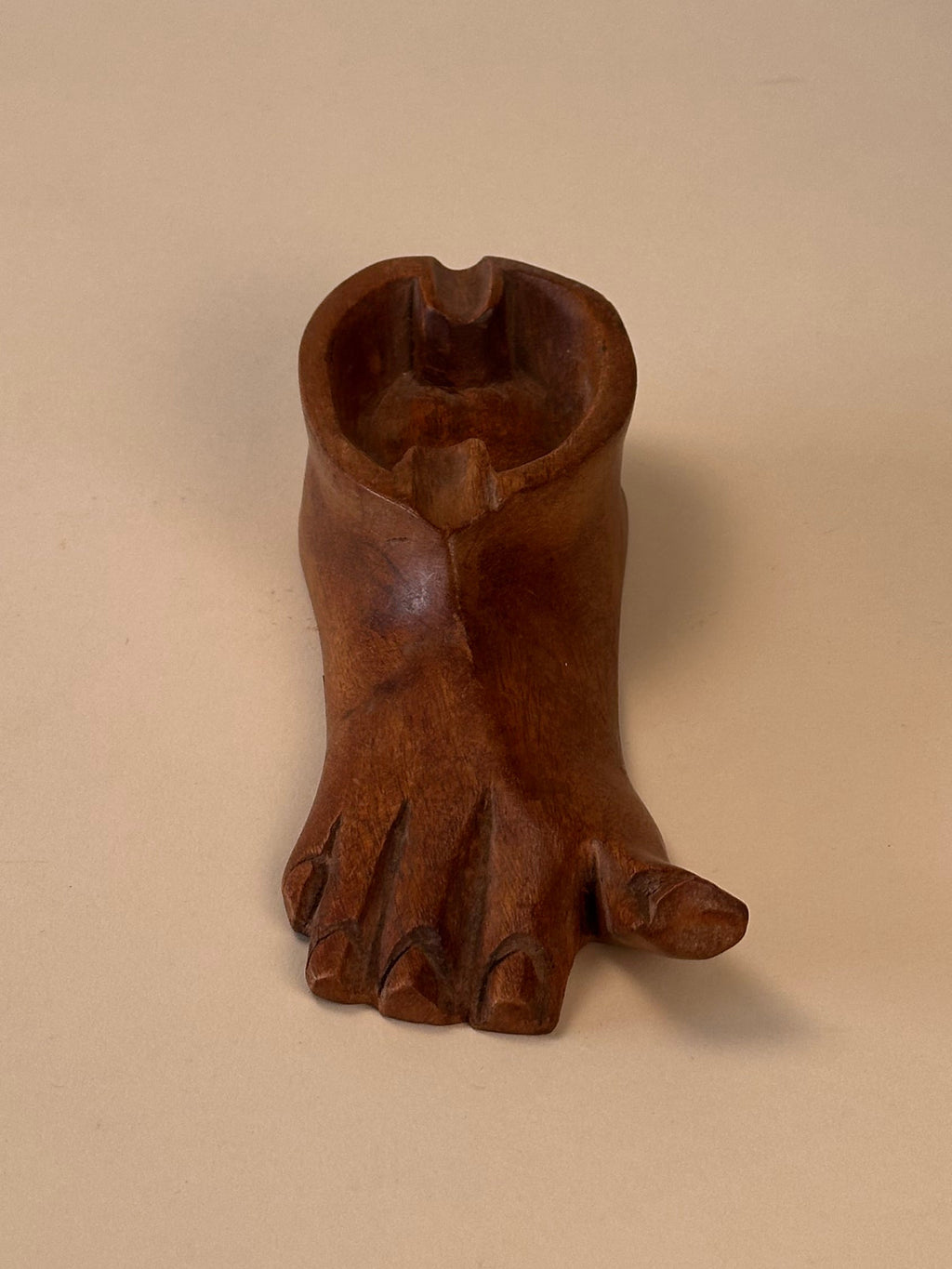 Cendrier vintage en bois sculpté à la main