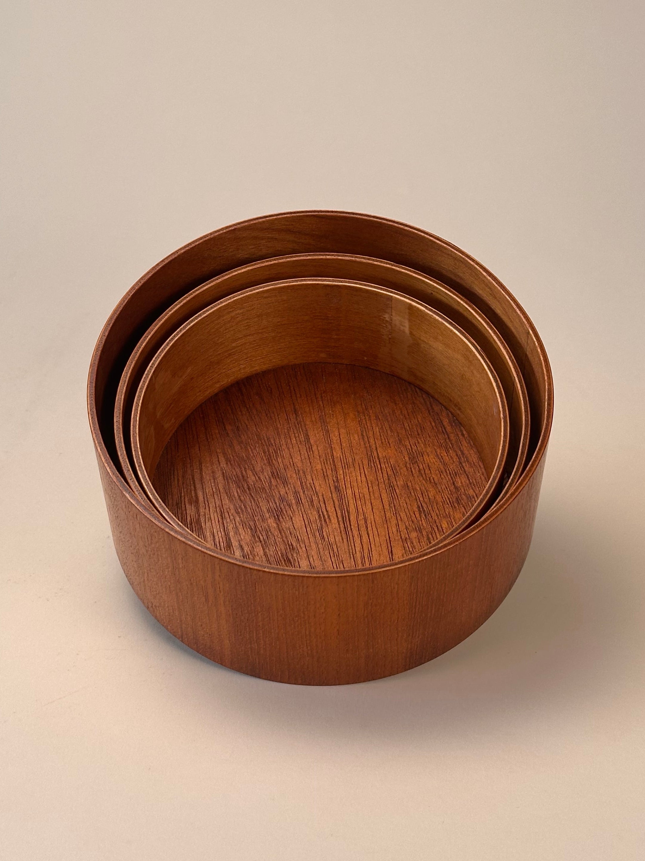 Set de trois bols en bois de teck
