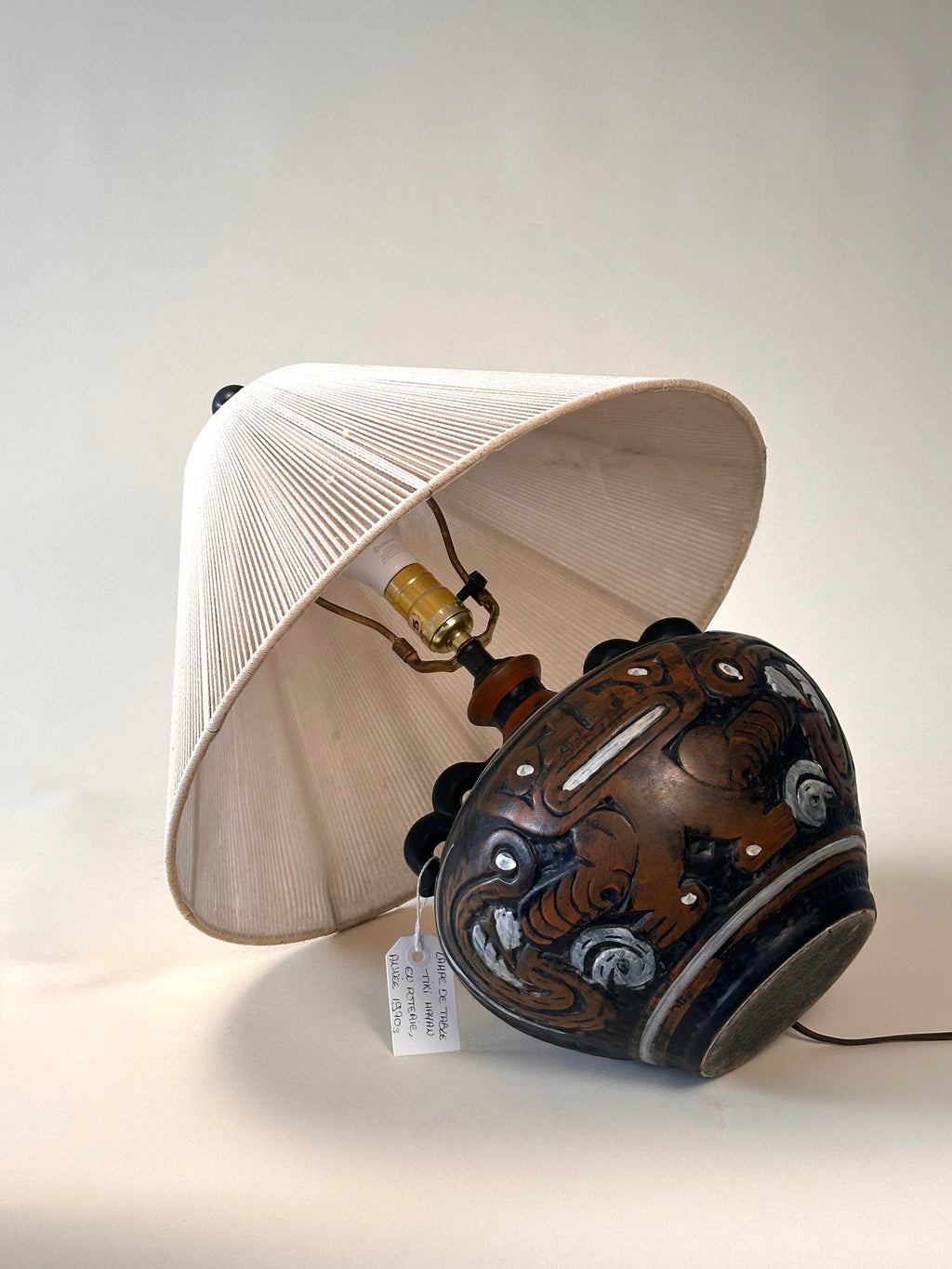 Lampe de table tiki mayan