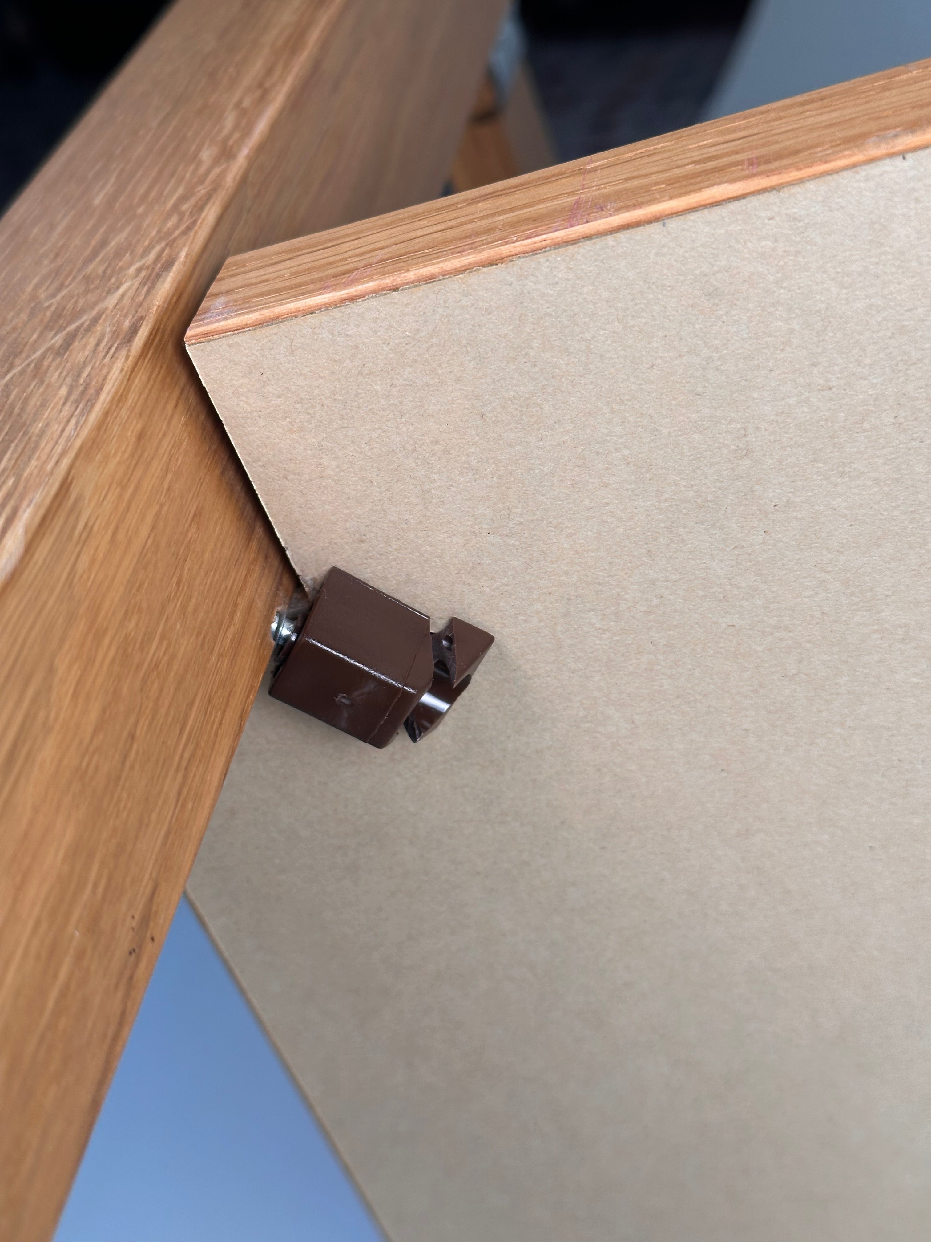 Console "Stenkulla" par Knut et Marianne Hagberg, fait au Danemark, 1999