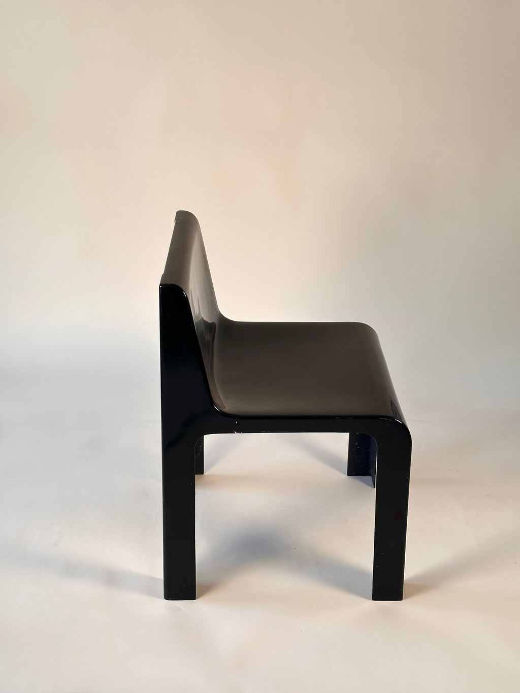 Chaise ozoo 600 par Marc Berthier – édition Roche Bobois