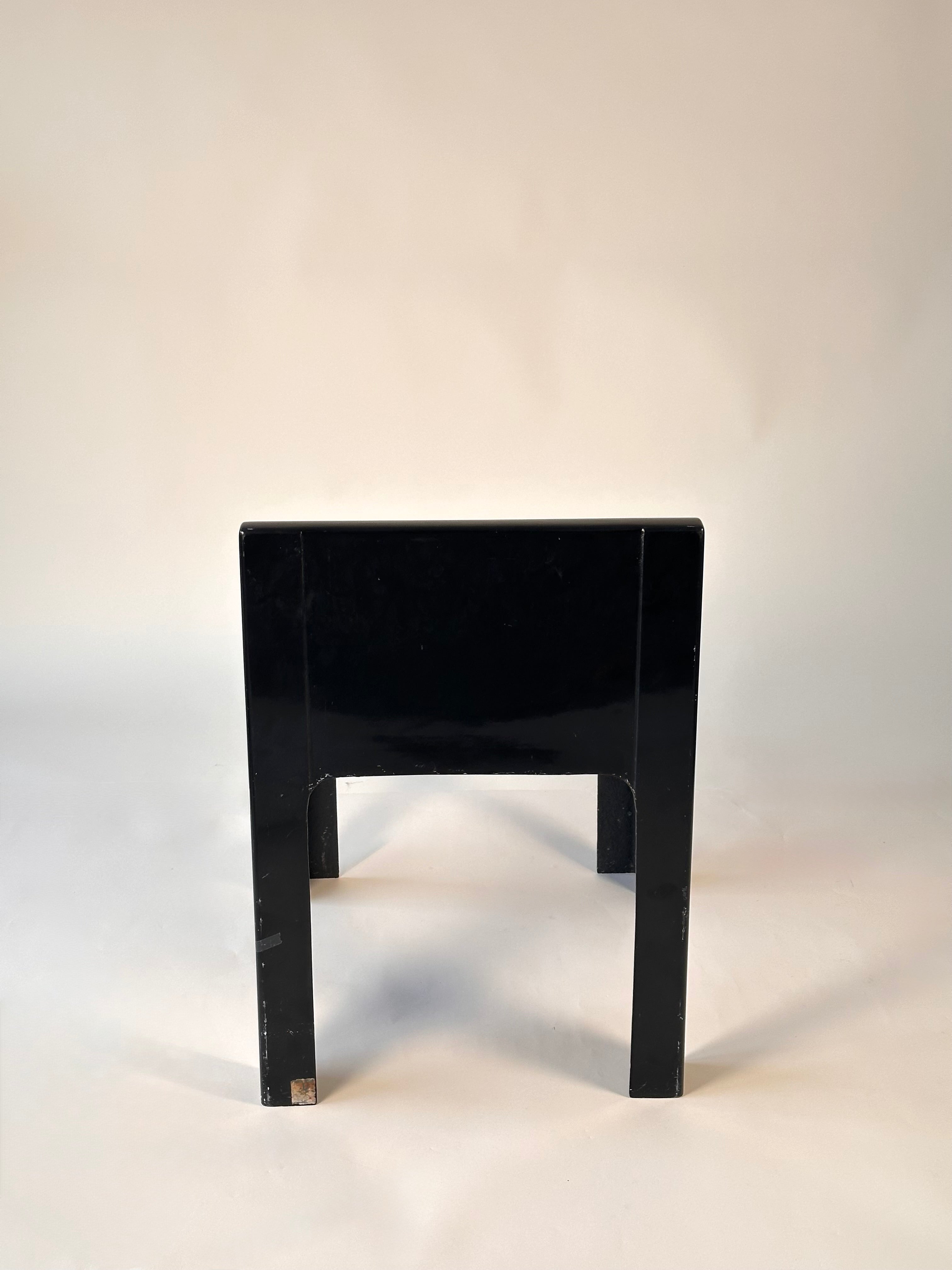 Chaise ozoo 600 par Marc Berthier – édition Roche Bobois