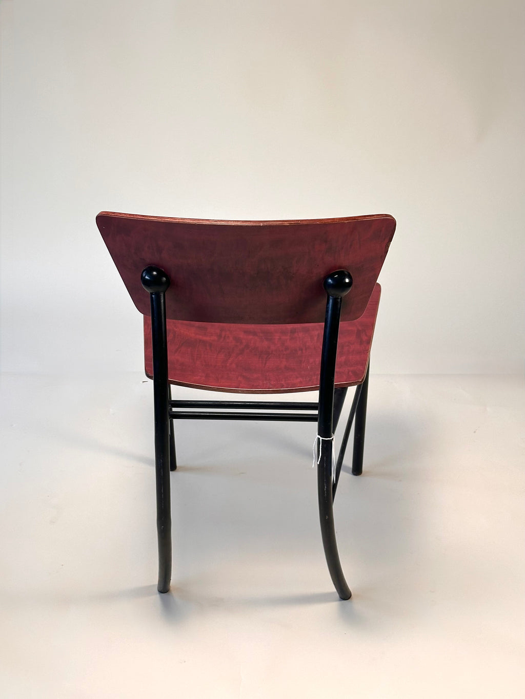 Chaise "M" par Alain degagne, fait à Montreal