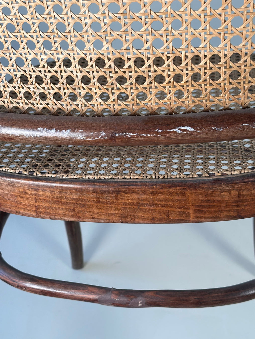 Chaise modèle 811 par ligna drouvania