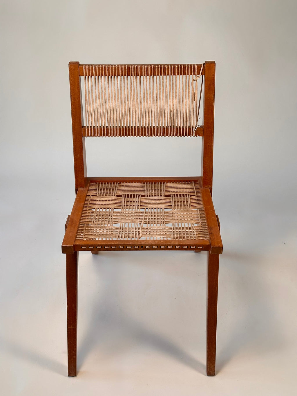 Chaise de côté artisanale, fait au Québec