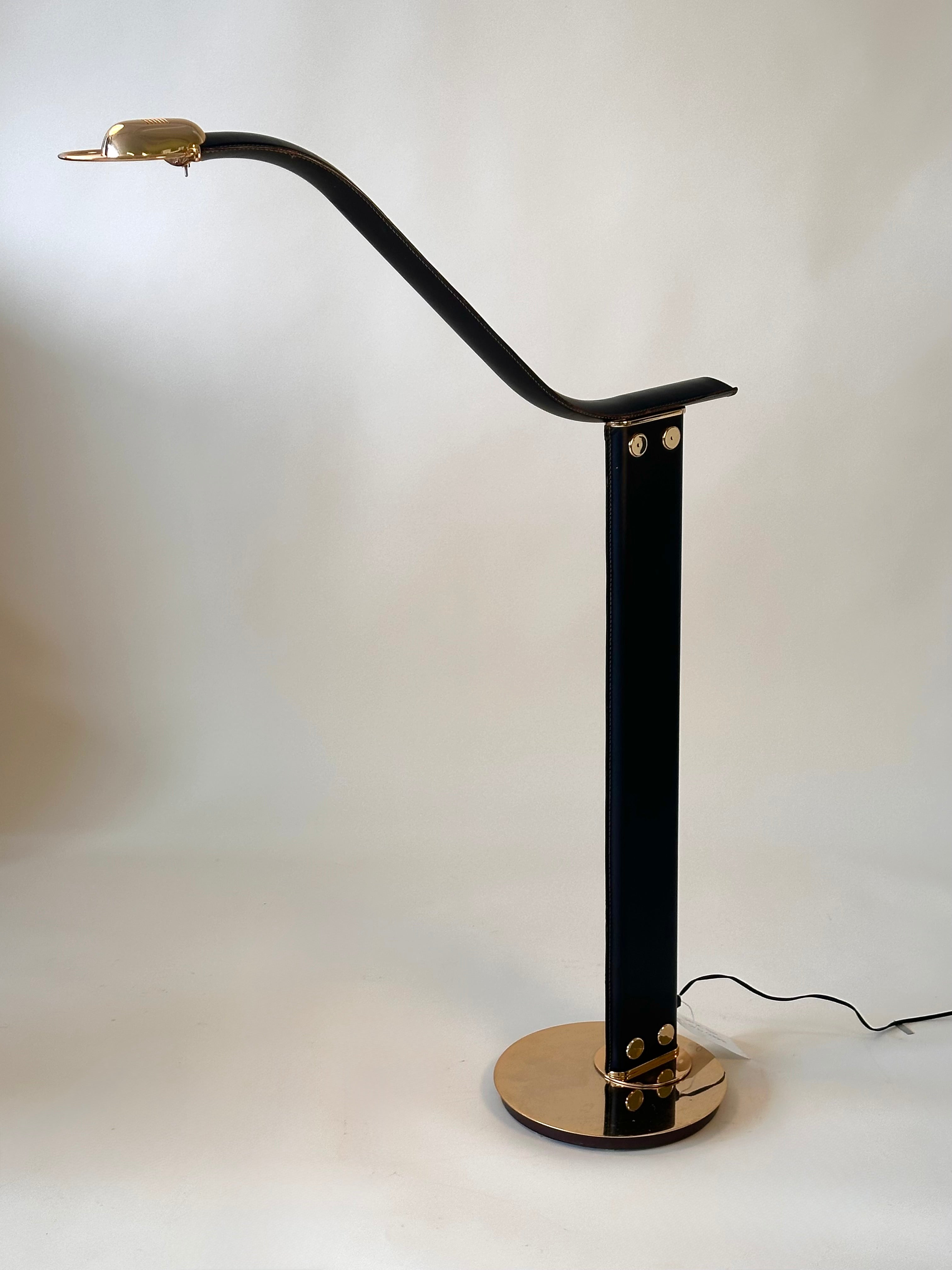 Lampe sur pied rotative "Cobra" par Traso Milano, fait en Italie