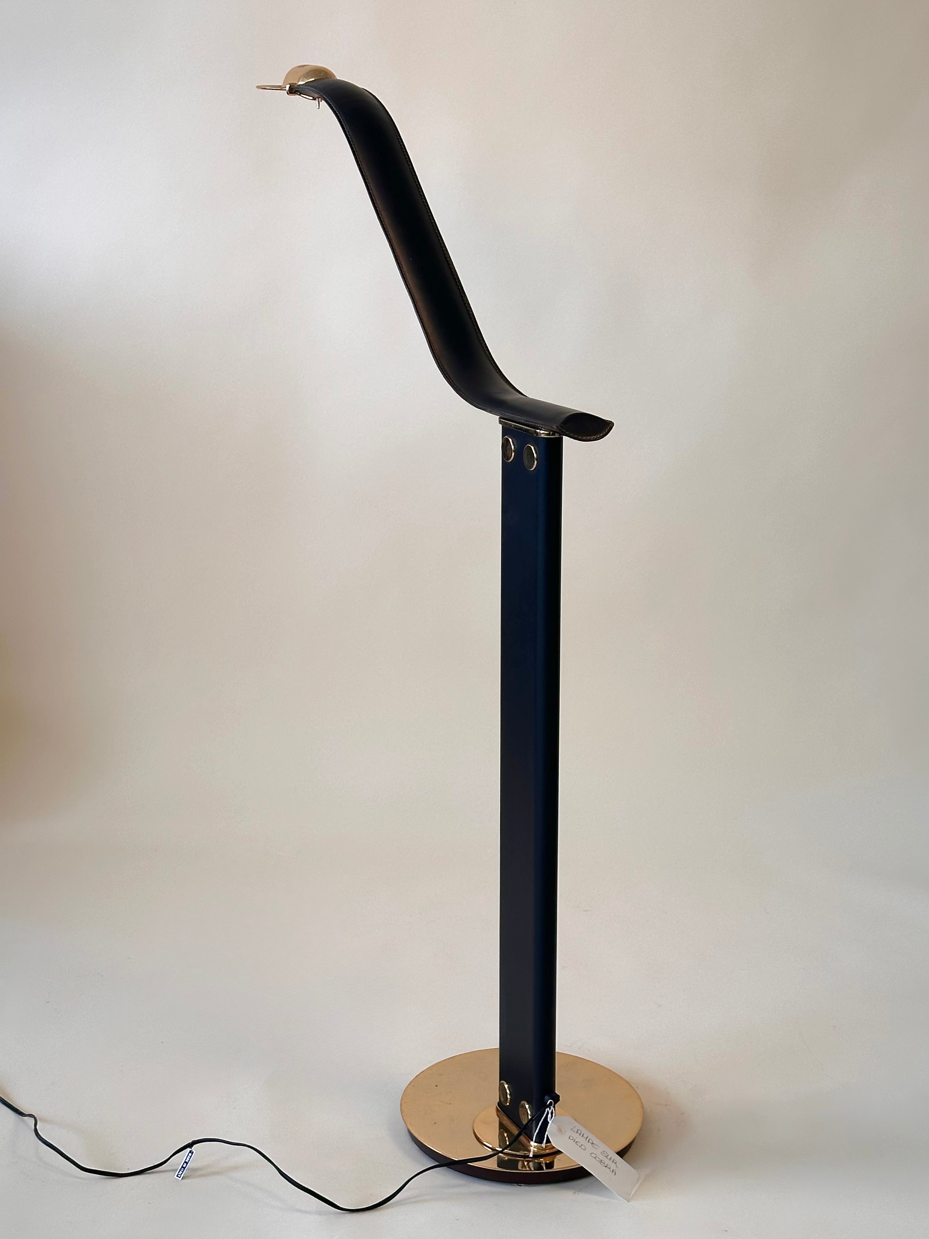 Lampe sur pied rotative "Cobra" par Traso Milano, fait en Italie