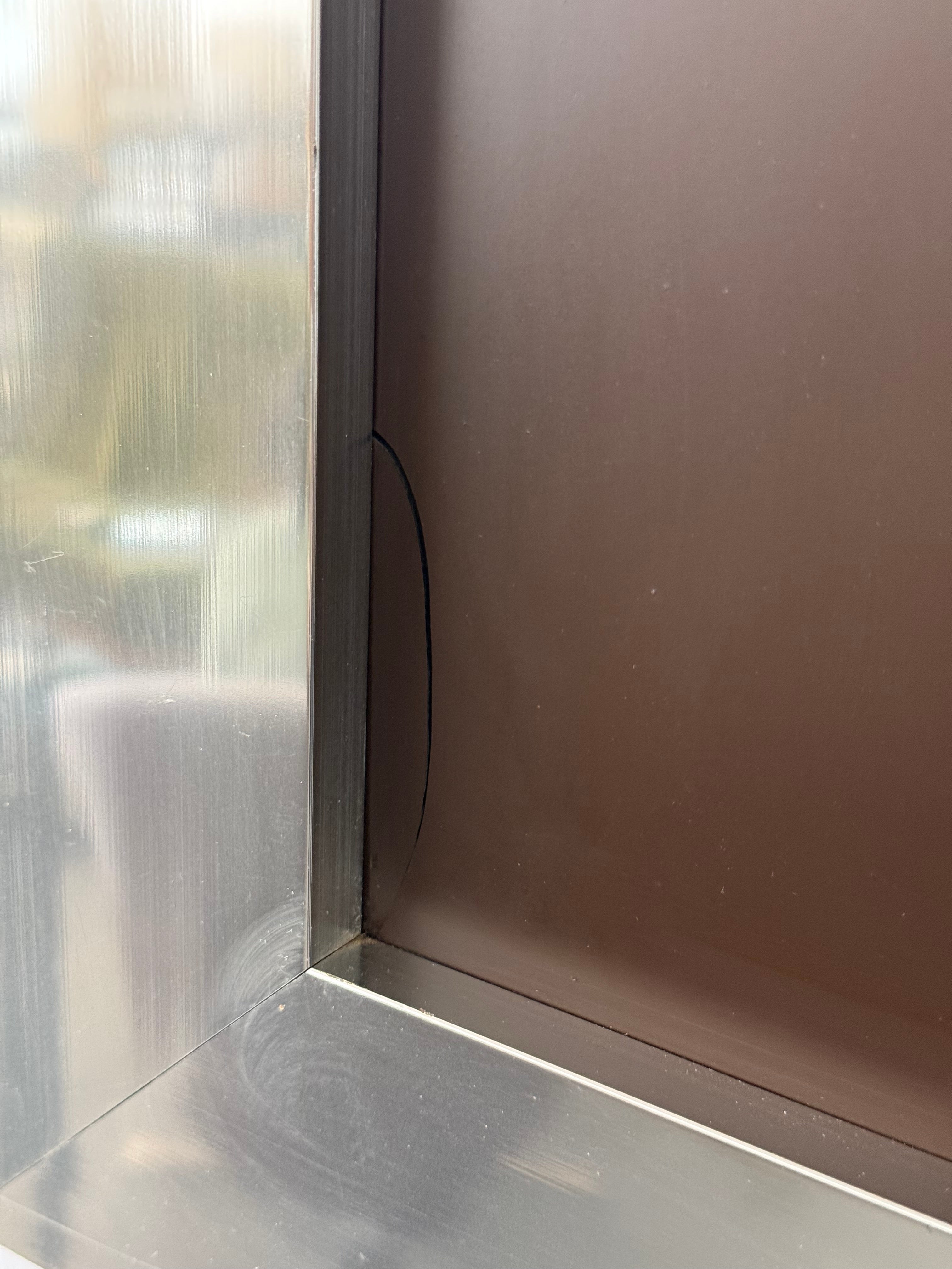 Miroir rétro avec cadrage argentée