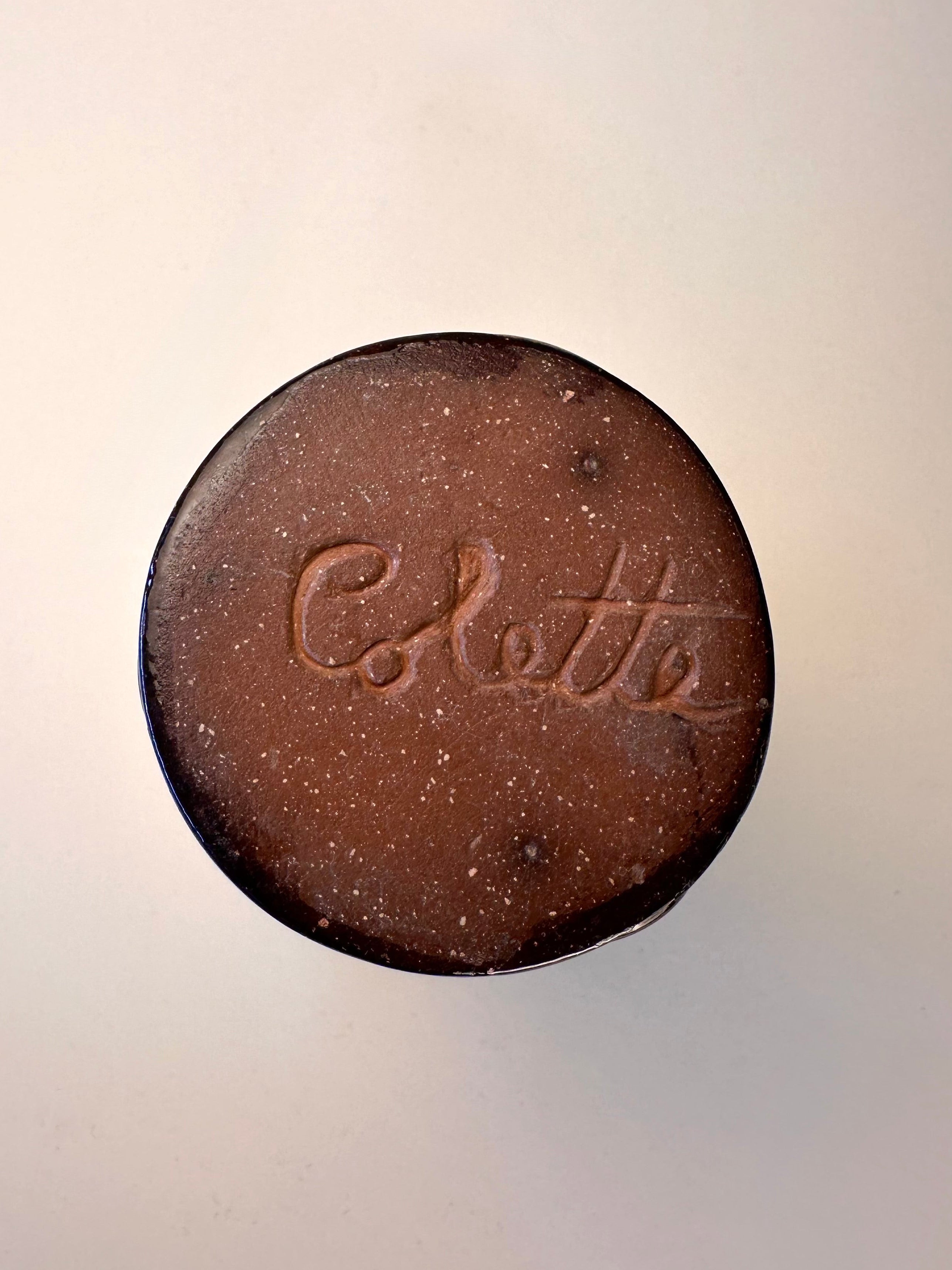 Cendrier en céramique fait à la main par colette