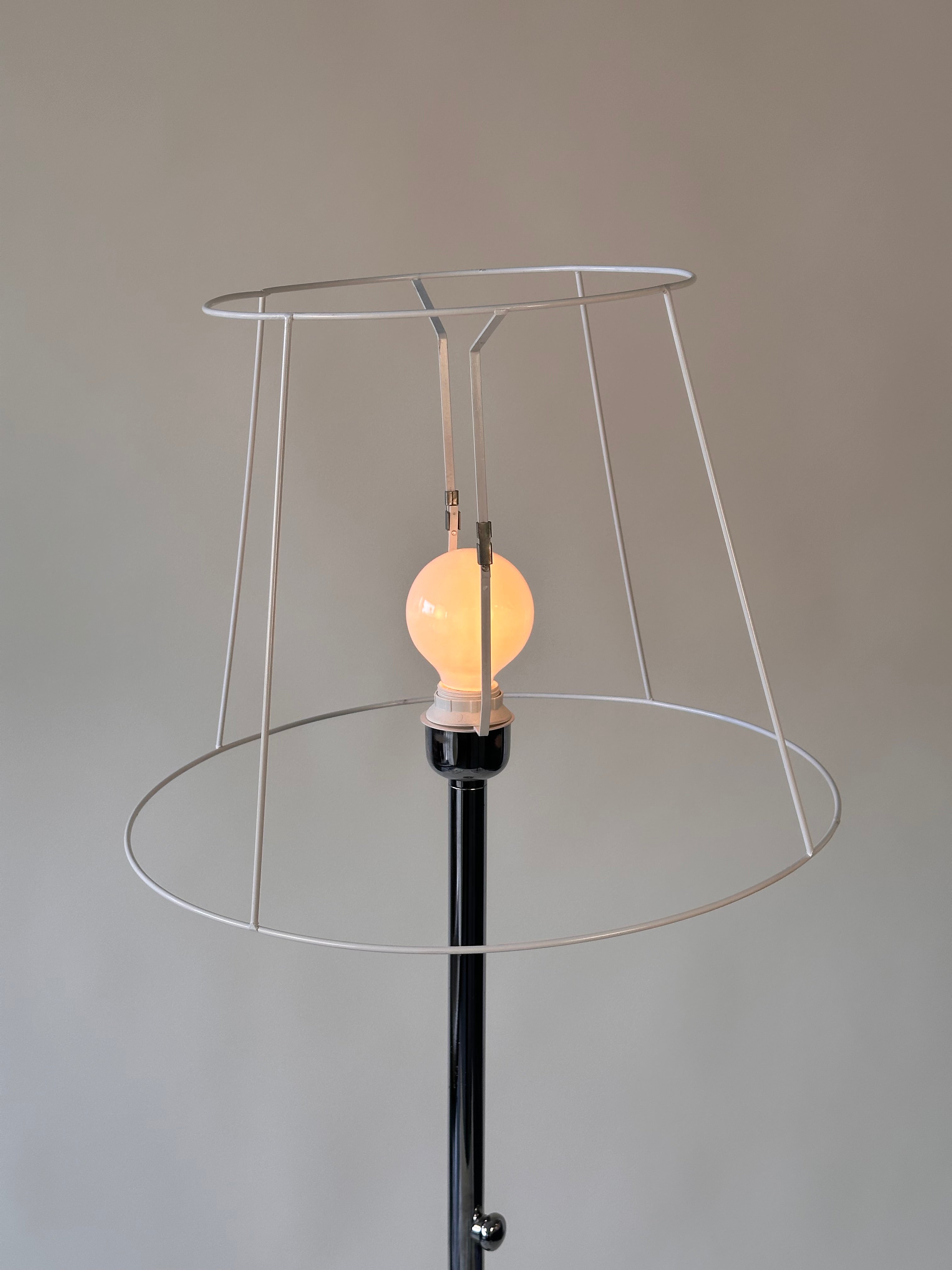 Lampe sur pied "365+ Lunta" par A Nilsson, H Preutz et T Eliasson pour Ikea