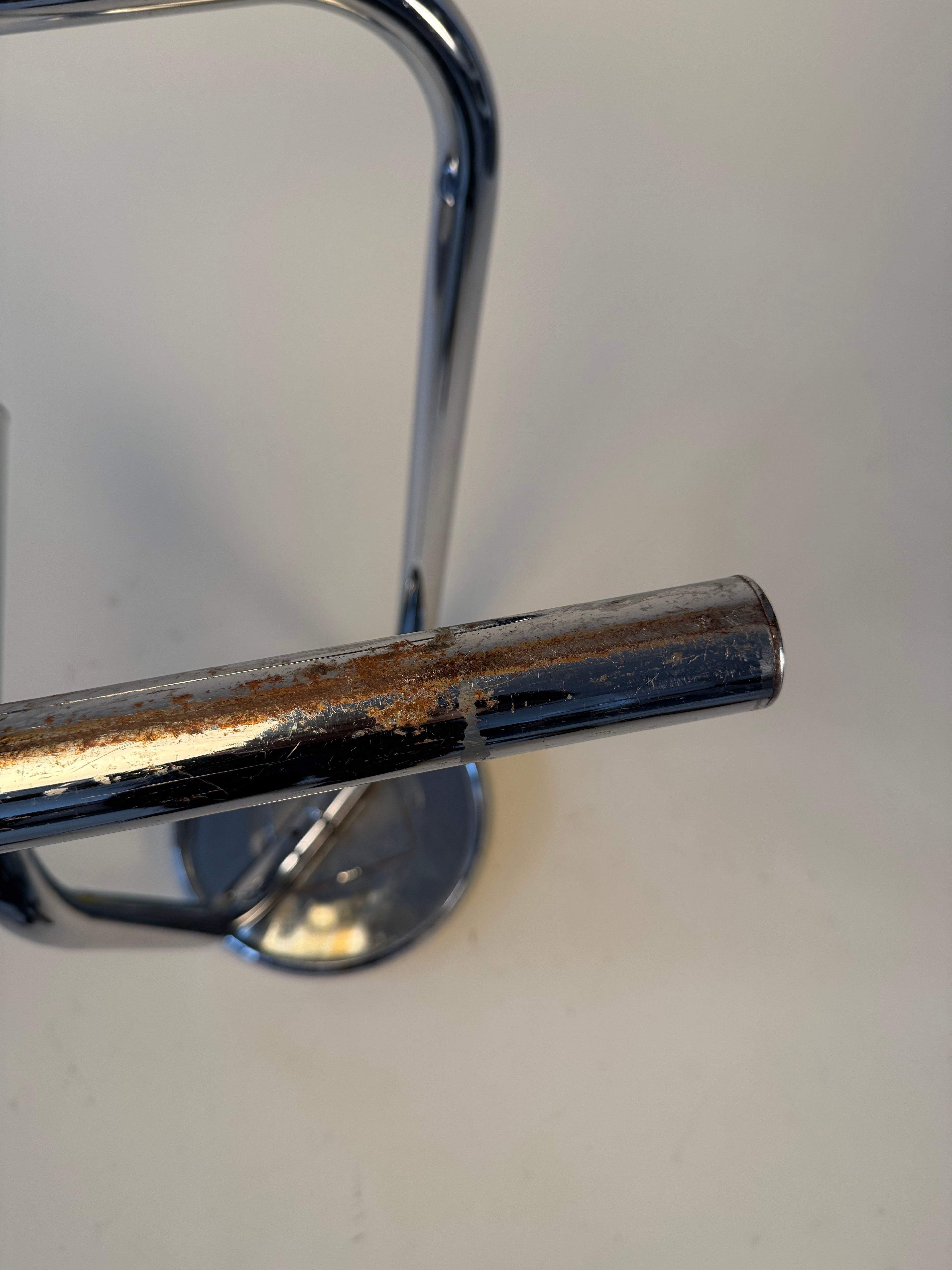 Tabouret paperclip par amisco, fait au Canada 1970