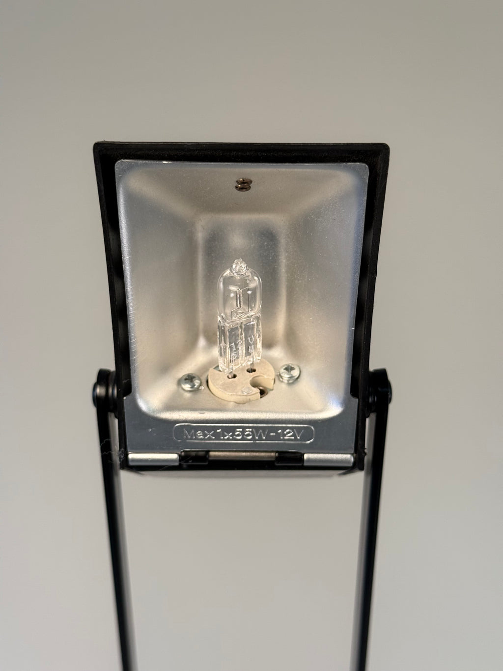 Lampe de bureau "Tizio" par Richard Sapper pour Artemide, fait en Italie 1972