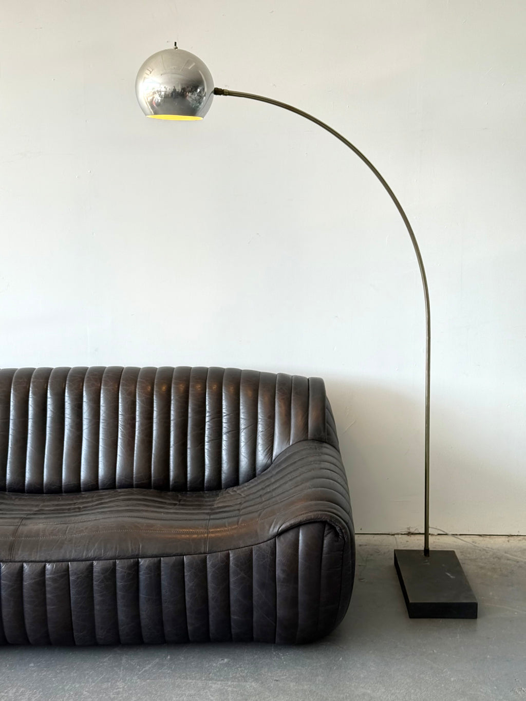 Lampe sur pieds eyeball