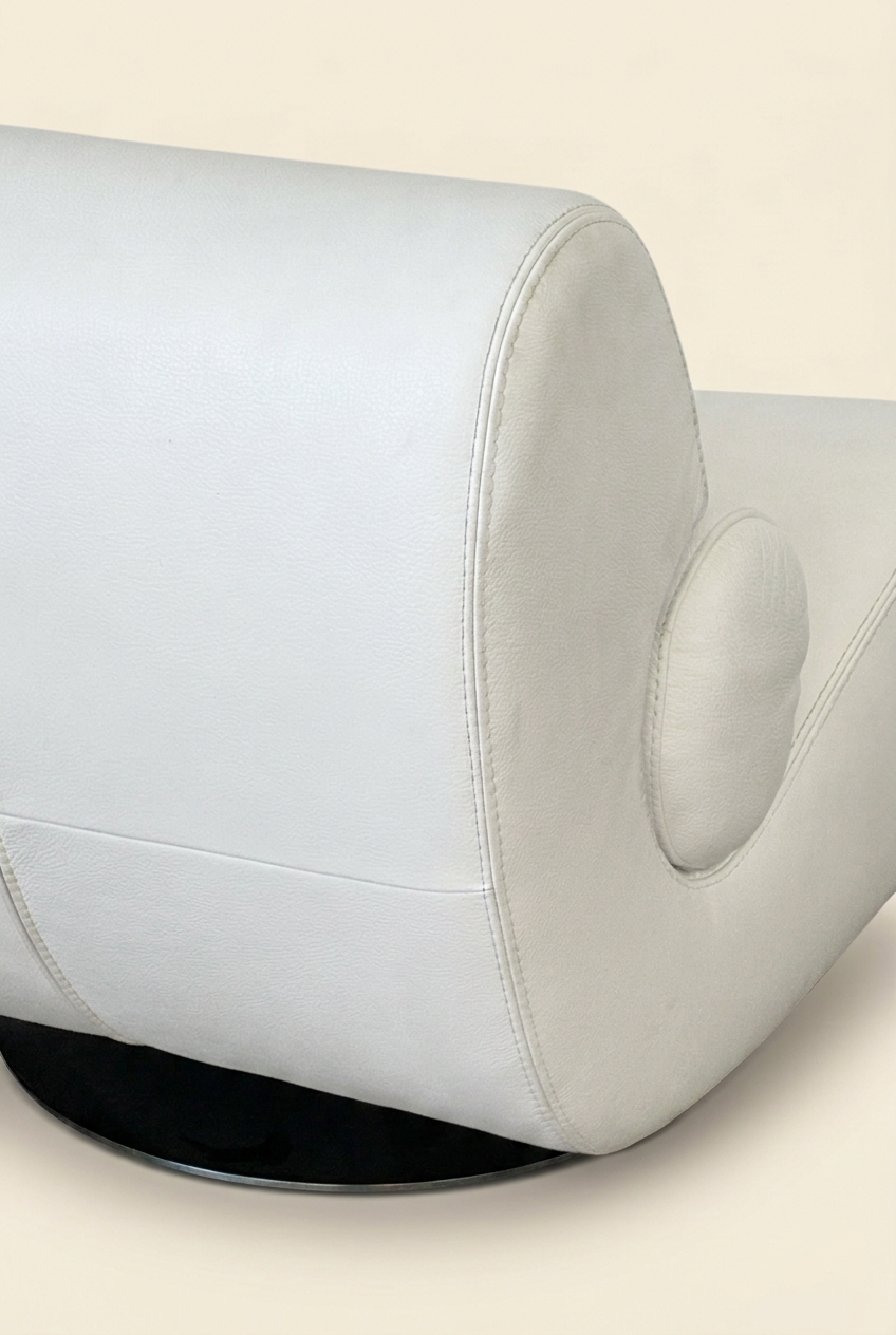Détail arrière, éclairage blanc