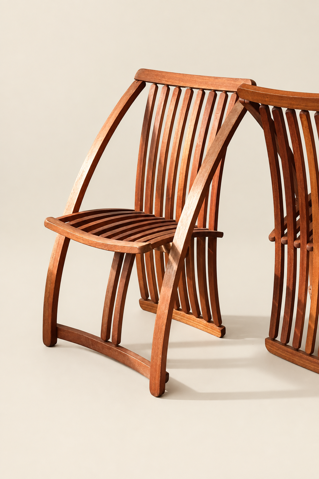 Ensemble de quatre chaises, vue 3