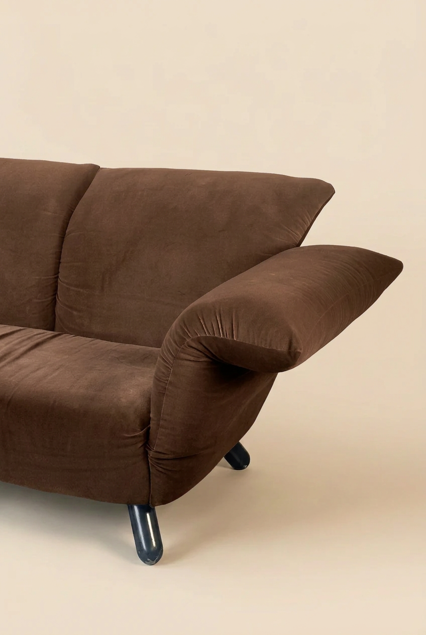 Velours brun, section gauche